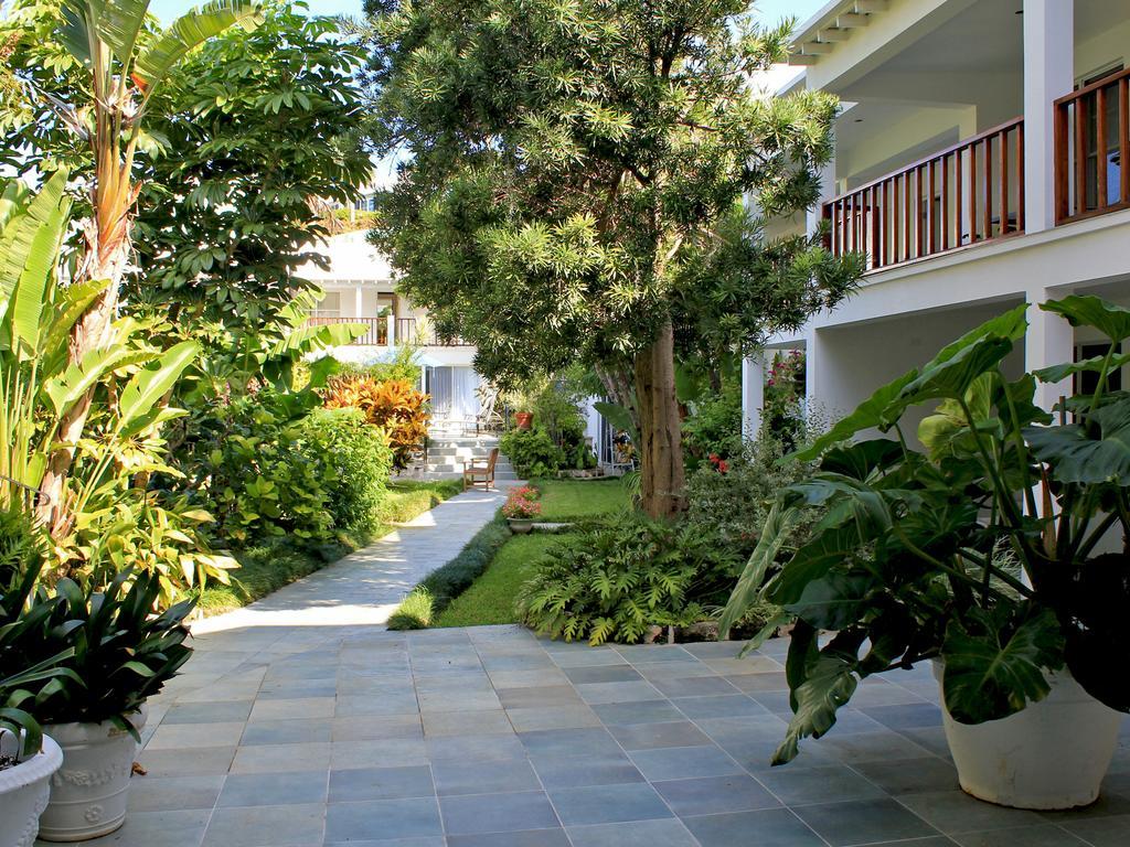 โรสดอน โฮเต็ล Hotel Pembroke ภายนอก รูปภาพ