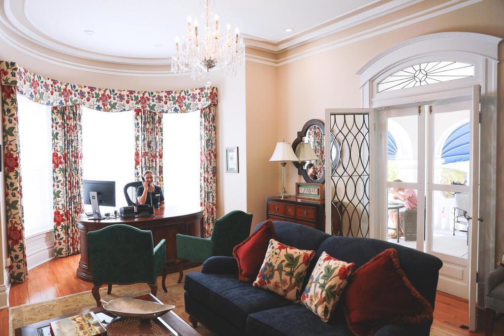 โรสดอน โฮเต็ล Hotel Pembroke ภายนอก รูปภาพ